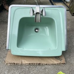Vintage Mid Century Jadeite Green Sink