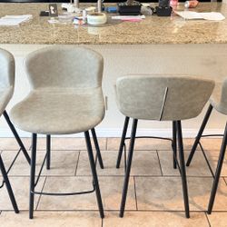 Set of 4 Modern Bar Stools – Like New (Gray + Black Legs)