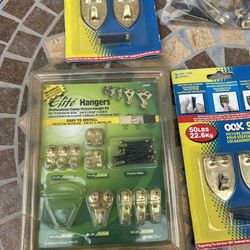 Picture Hanger Kit