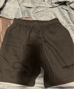 ESSENTIAL SHORTS