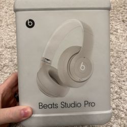 Beats Studio Pro - UNOPENED