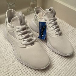 Reebok woman’s shoes (Size7)