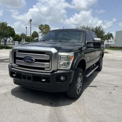 FORD SÚPER DUTY 350 PLATINUM 