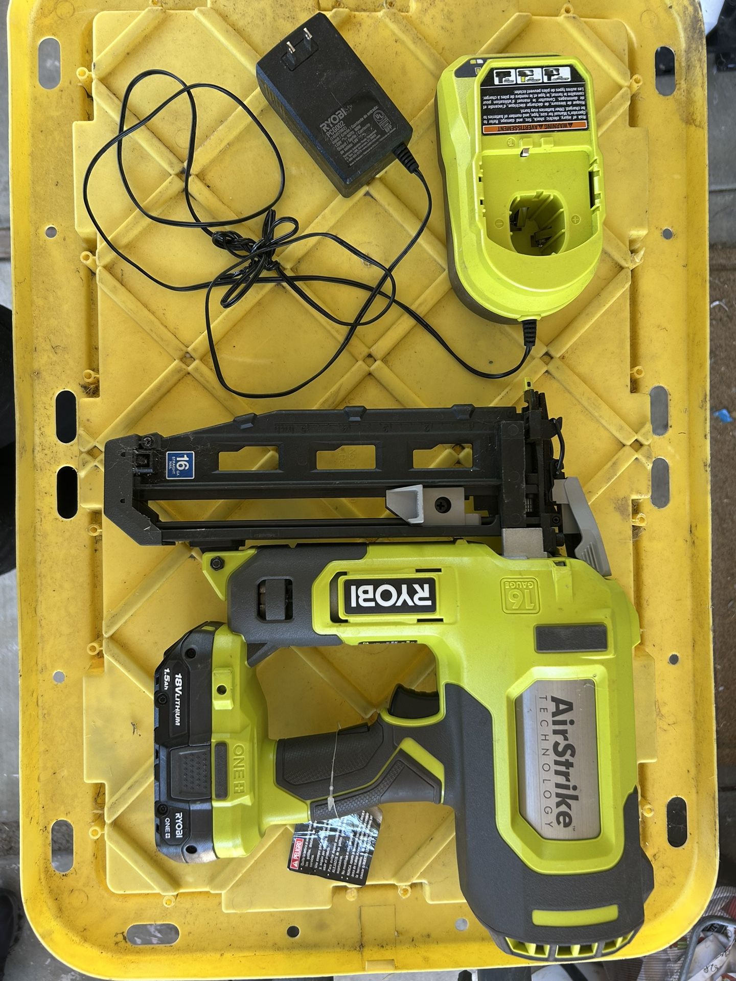 16 Gaged Finish Nailer Cordless