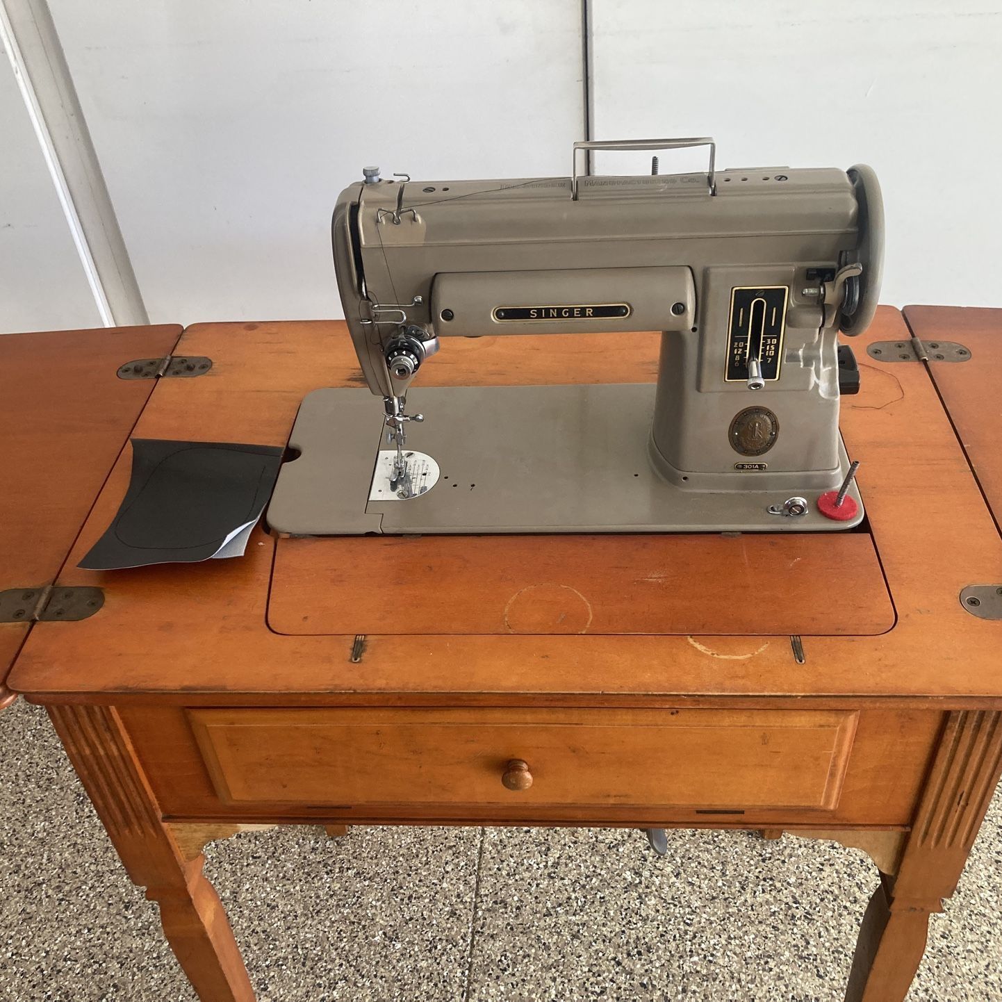 Singer 301 sewing machine with carry case and sewing cabinet for Sale ...