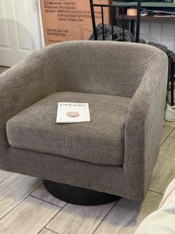 Chair swivel