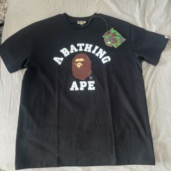 Bape black shirt (A Bathing Ape) 