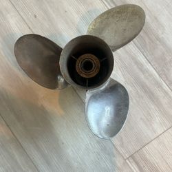 Mercury Propeller 14 1/4 x 17 Pitch Stainless Propeller 