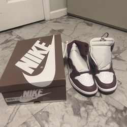 Brand New Jordan 1 Retro High OG Mauve