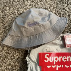Supreme Bucket Hat 