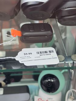 Skullcandy earbuds