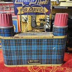 1940s 1950s Car-Snac picnic set travel suitcase Sportsman Thermos Vacuum Bottles