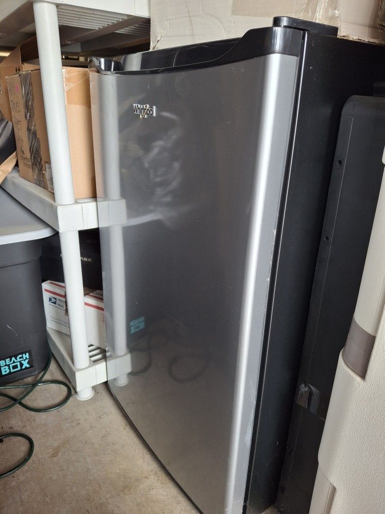 Awesome,  Mini Fridge/freezer, 1 Year Old