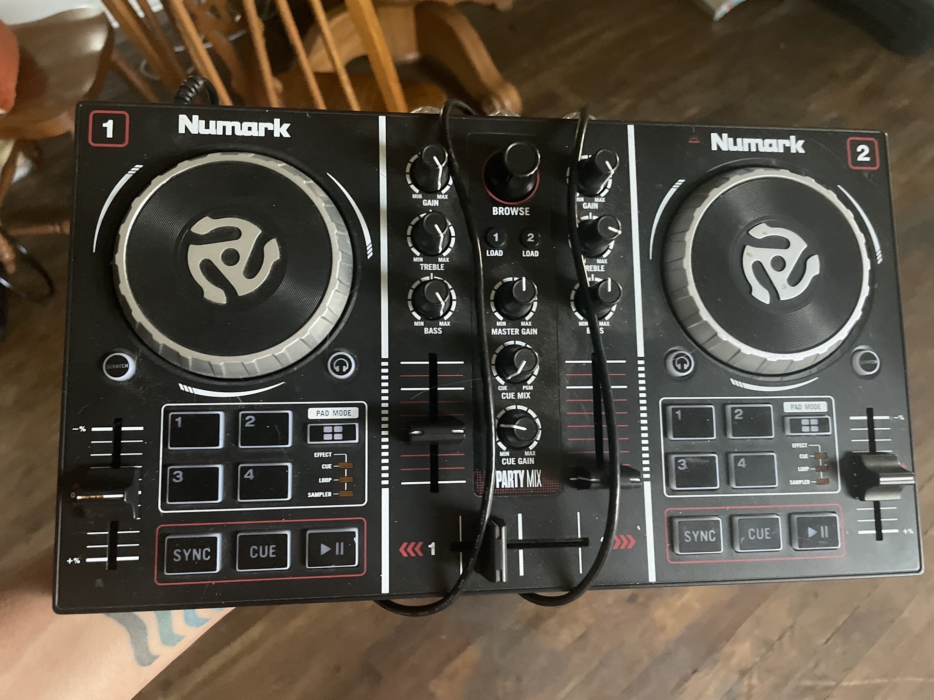 Numark Party Mix