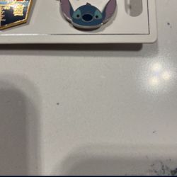 Disney Pin 2007 Stitch Disneyland head bust