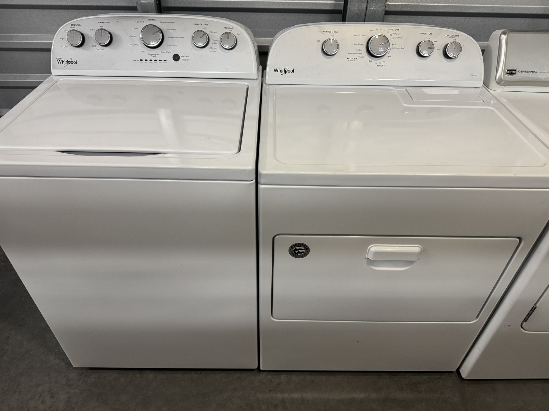 2023 Whirlpool, Washer And Dryer Set 30 Day Warranty