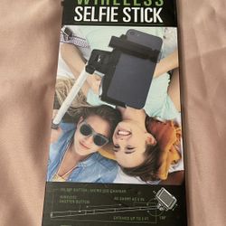 Free Polaroid Wireless Selfie Stick