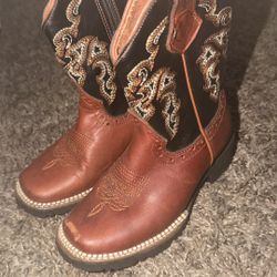 Boots Size 10