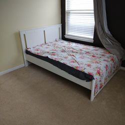 Queen Bed With Mattress 