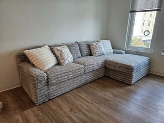 New special 3883 reversible gray velvet sectional with pillows