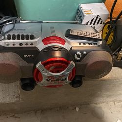 Sony Xplode Portable Cd/cassette/fm Stereo 