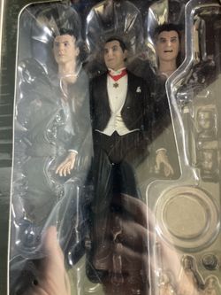 Neca Ultimate Dracula Figure