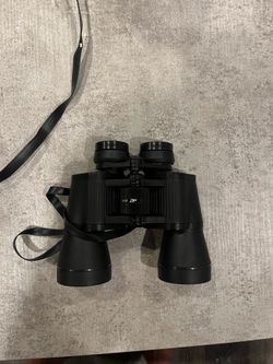 Binoculars + carrying case