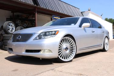 brand new 22 inch wheels and tires