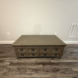 CITY Furniture Lift-Top Coffee Table with Storage - Light Tone Wood