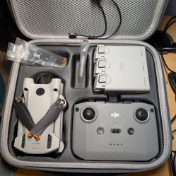 DJI Mini 3 Pro Fly More Kit