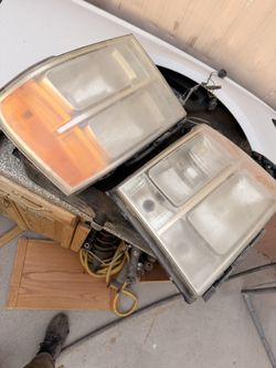 07-13 GMC Sierra Headlights Used