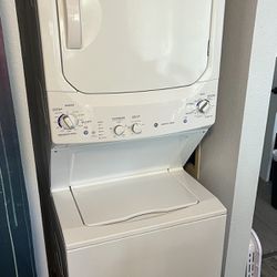 GE Stacking Electric Washer / Dryer Combo