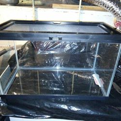 5.5 Gallon Reptile / Critter Cage 