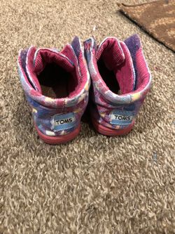 Toms