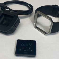 Fitbit Blaze FB502 Fitness Activity Tracker