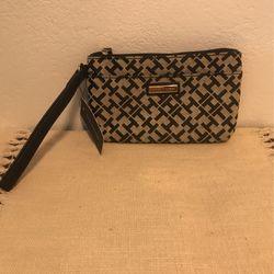 Tommy Hillfiger Wristlet