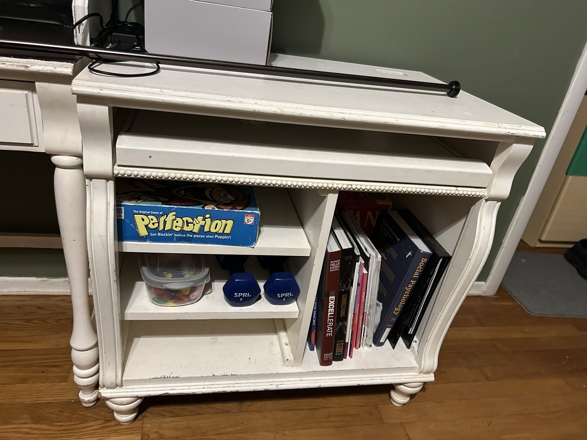 Desk Set