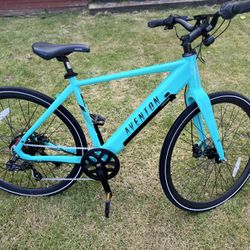 "Aventon Soltera 2.5: Effortless Urban Commuting Redefined" "Aventon Soltera 2.5: Sleek, Smart, and Sustainable" "Experience the Freedom: Aventon Solt