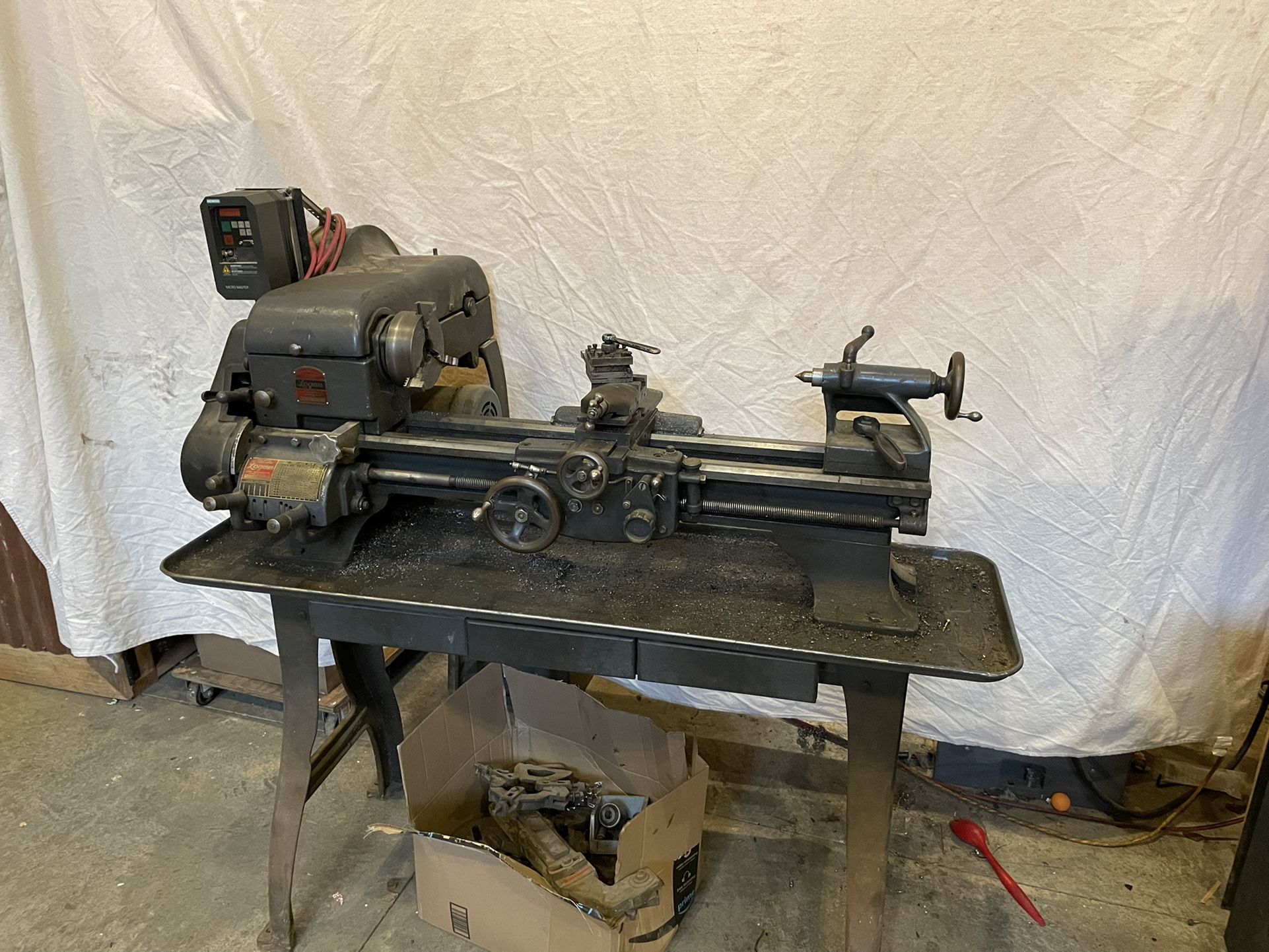 Model 200 logan metal Lathe