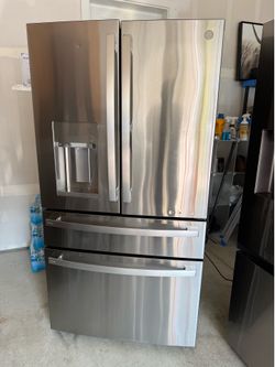 GE Profile French door refrigerator 27.9 Cu.Ft. Capacity.