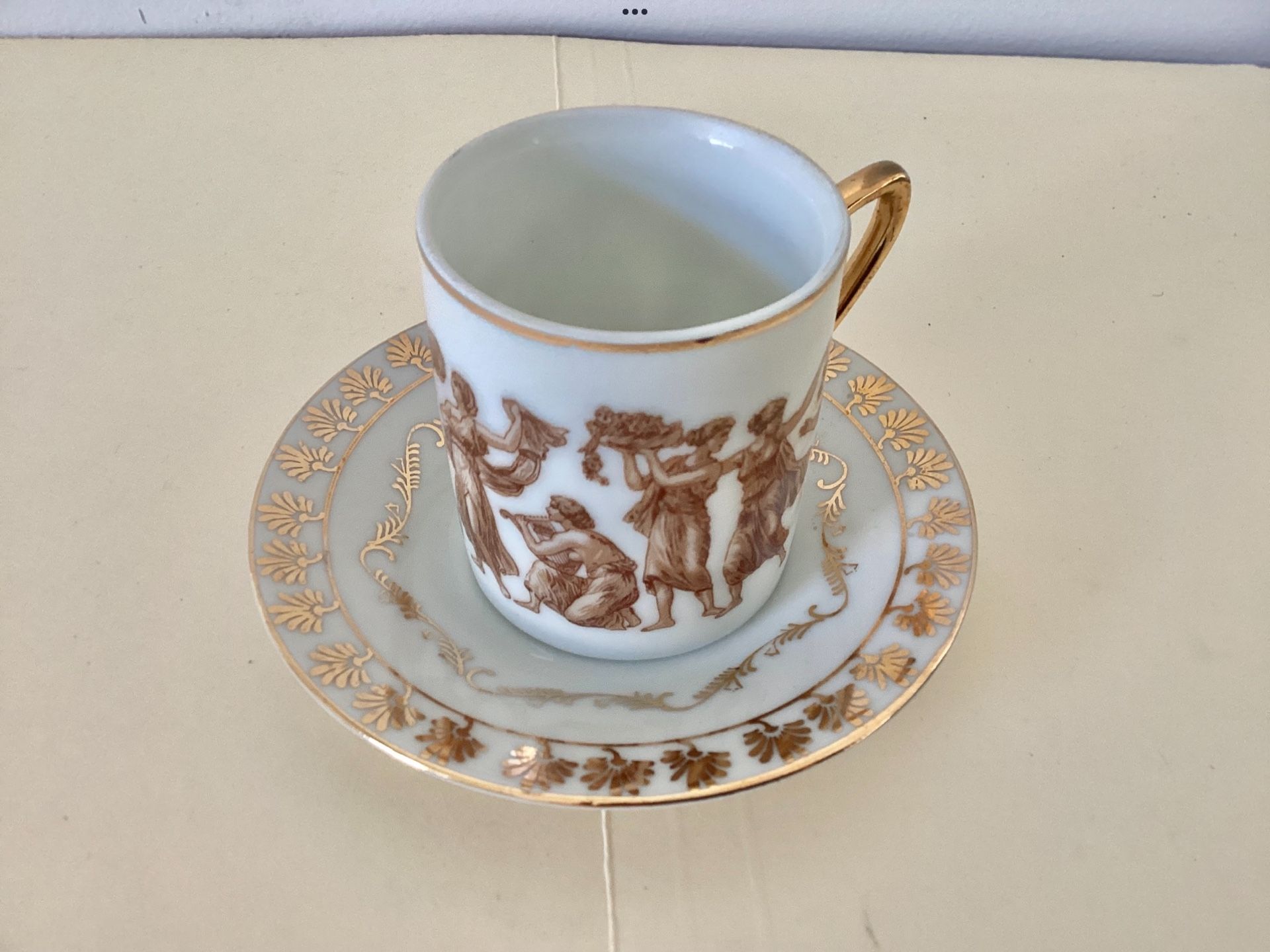 Vtg. Roman / Greek Figures 1950s Porcelain Demitasse Cup + Saucer Gold Accents