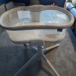 Halo Bassinet Swivel Sleeper 3.0