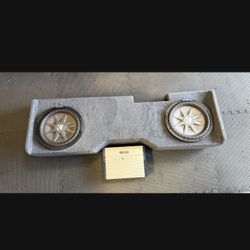 2-12inch KICKER COMP SUBS IN BOX & HIFONICS AMP!!!