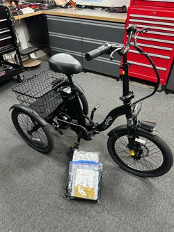 Electric folding trike bicycle