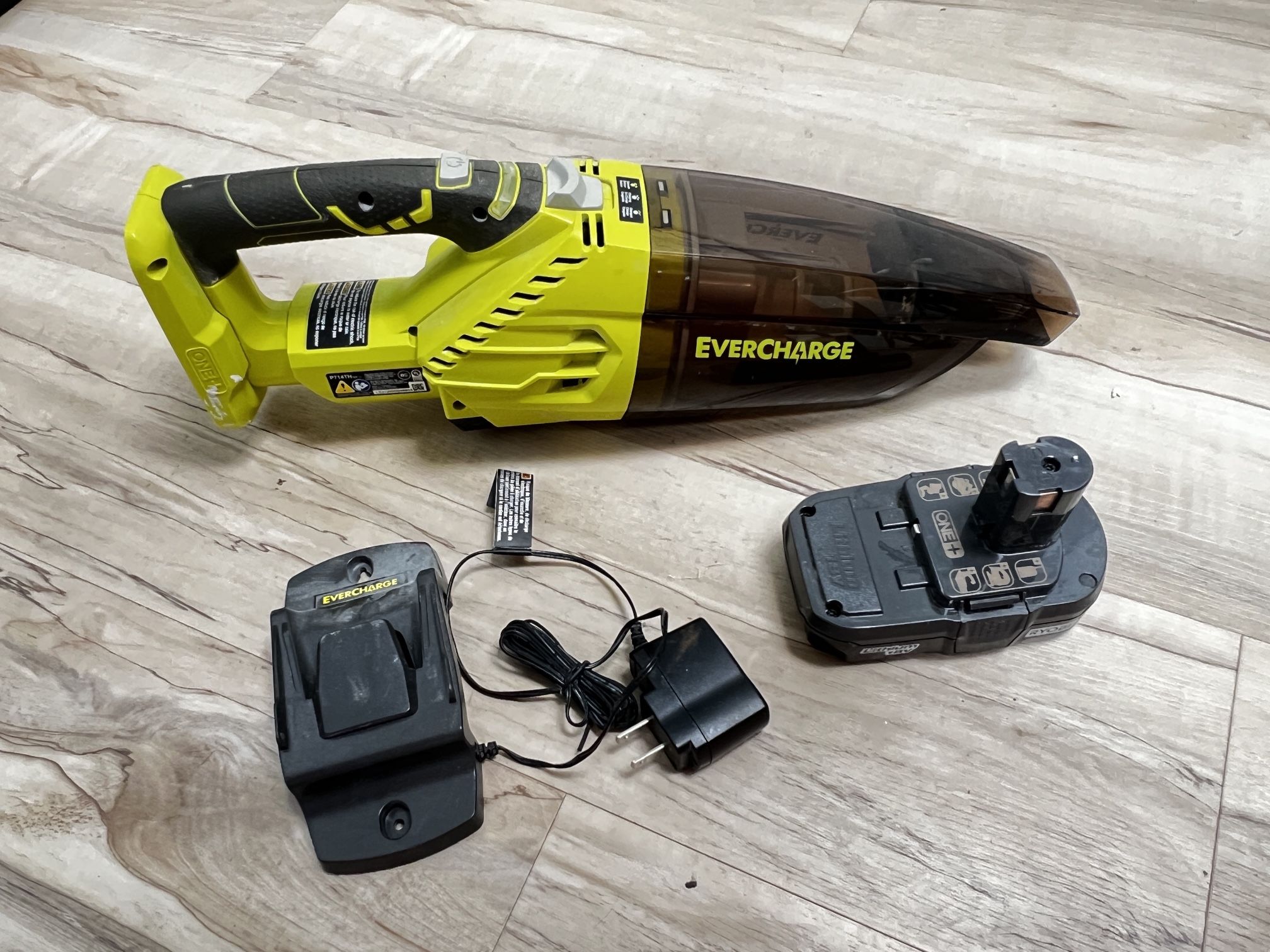 Lithium Ion Ryobi Evercharge Hand Vacuum RYOBI ONE+ 18V Lithium