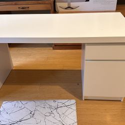 Ikea Malm Computer Desk