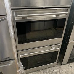 Wolf 30” Double Oven In Stainless Steel Used