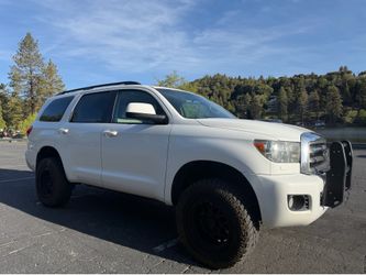 2017 Toyota sequoia 4x4