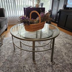 NESTING COFFEE TABLE