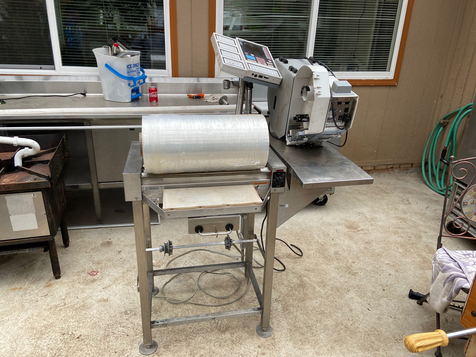 HOBART MEAT WRAPPING STATION MODEL HWS4 for Sale in Bellevue, WA OfferUp